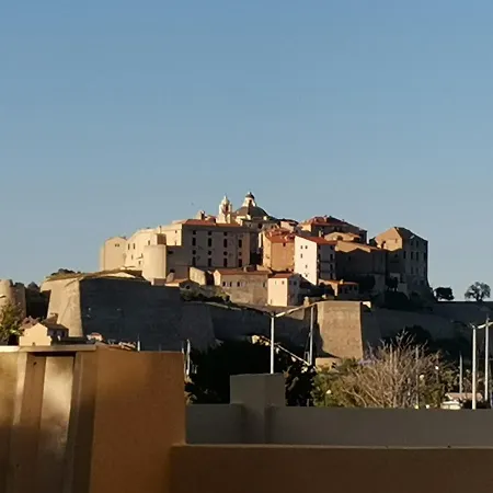 Apartment Grand Studio Au Coeur De Calvi - Ideal Vacances *